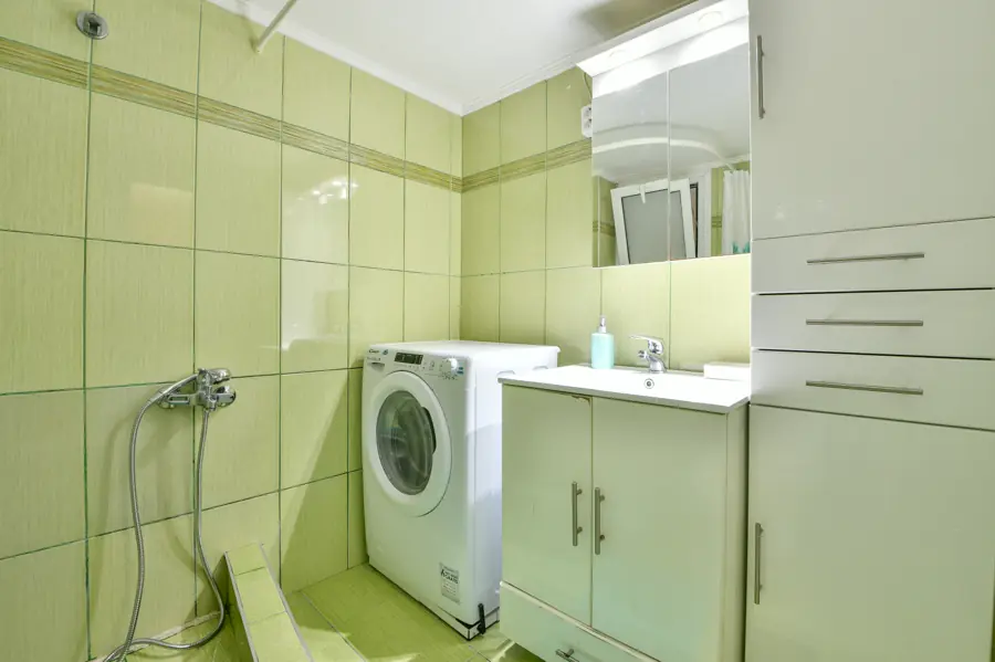 Manolitos Apartment 5 — bathroom